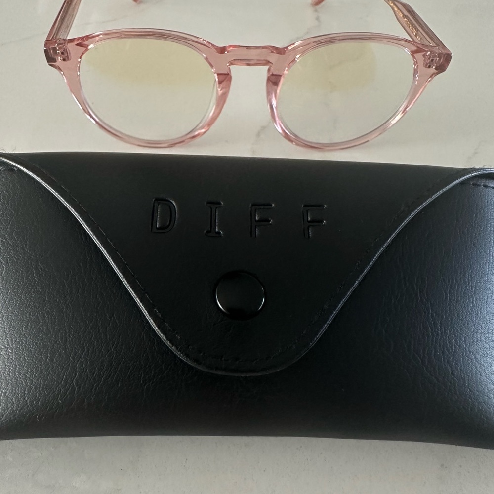 Diff Eyewear - image 2